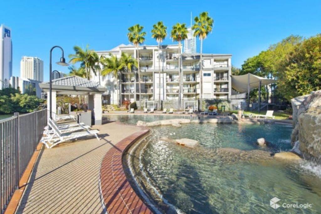 Apartment 3 Blocks To Surfers Paradise Gold Coast